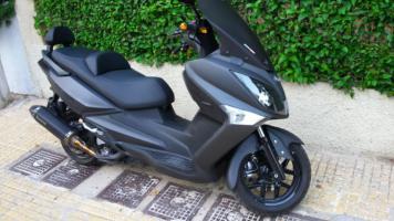 SYM GTS 300i